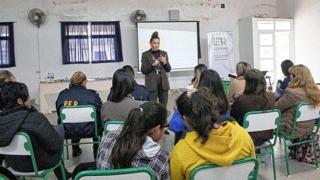 El Copnaf lleva adelante el Programa Emociones en Familia