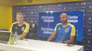 Quintana fue presentado oficialmente como refuerzo en una conferencia de prensa junto a Federico Lussenhoff, secretario deportivo.