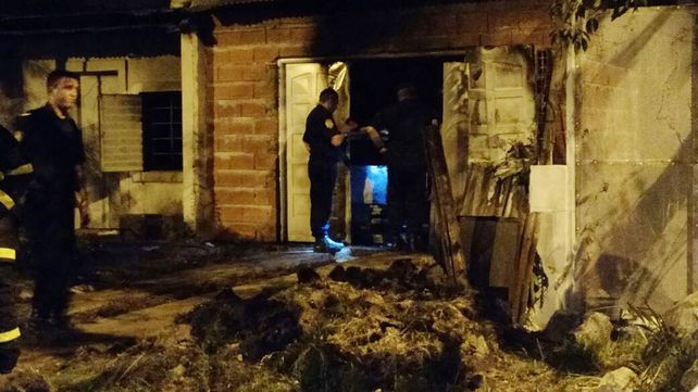 Incendiaron la casa de Orlando Ojeda, detenido por el doble femicidio en Paraná