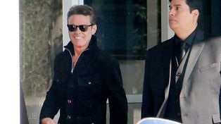 Luis Miguel arribó este martes a la Argentina. Se lo vio de buen humor, sonriente y bien predispuesto en su llegada al aeropuerto de Ezeiza.&nbsp;