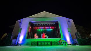 Inauguraron en Firmat el nuevo escenario del Galpón del Pueblo para espectáculos en el interior y el exterior