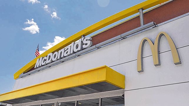 Mc Donalds. Considera que representa una violación del código de conducta interna que rige para los empleados.