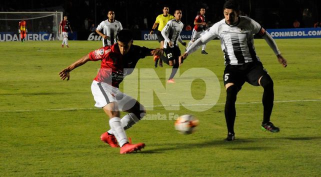 Eduardo Domínguez apuesta un pleno por Nicolás Leguizamón