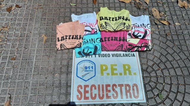 A un joven lo fajaron los vecinos por robar en una tienda