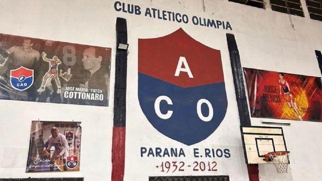 )Olimpia celebra la Independencia con una peña folclórica