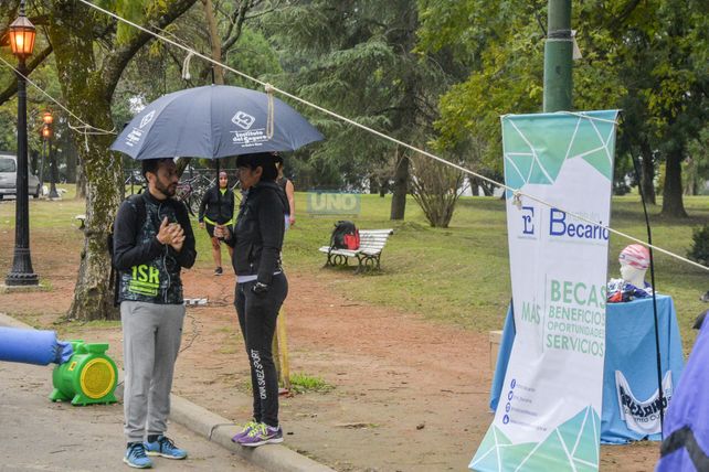 En Paraná la lluvia complicó las actividades que se realizaron al aire libre. Foto UNO Mateo Oviedo.&nbsp;