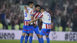 Velázquez tuvo convincentes actuaciones ante Uruguay y Brasil, dos rivales de gran exigencia.