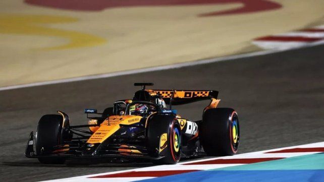 Piastri vuela con el McLaren y largará primero en el GP de Bahréin de F1