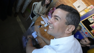 Santiago Peña sacaba una ventaja inicial muy marcada.