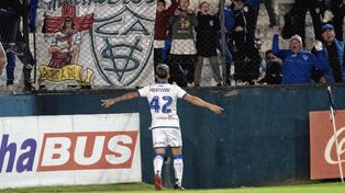 Vélez goleó a Deportivo Español 5-1 y clasificó a los 16avos de la Copa Argentina.