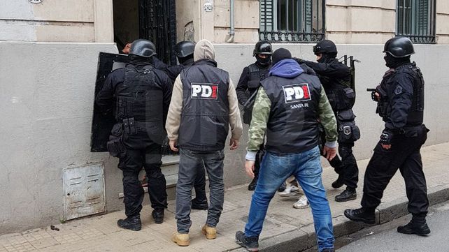 Tras una redada cayeron tres violentos sujetos armados hasta los dientes