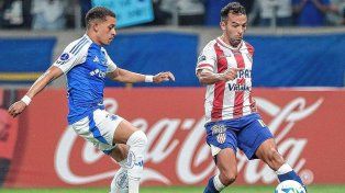 Unión se la bancó en el Mineirao sumando un empate ante Cruzeiro que pudo ser triunfo