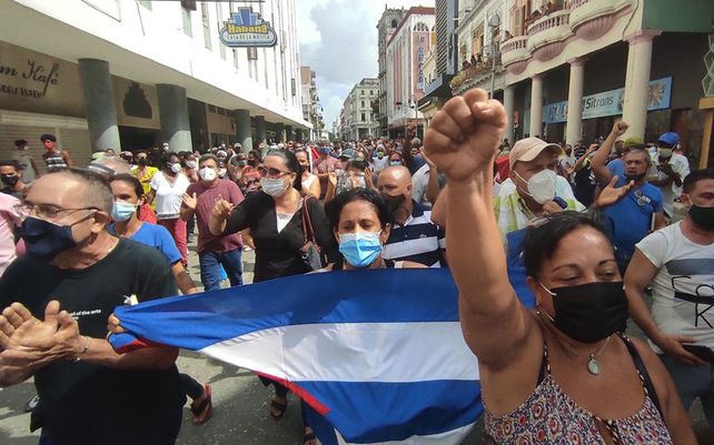 Duras protestas contra el gobierno de Cuba