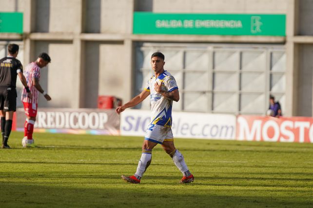 Lautaro Giaccone fue el autor del gol del triunfo contra Los Andes. En cancha de Platense fue titular.