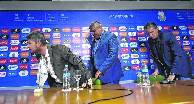 La conferencia que no fue. Tinelli