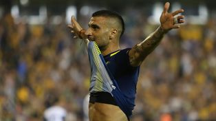 Unión avanzó con todo por un artillero uruguayo