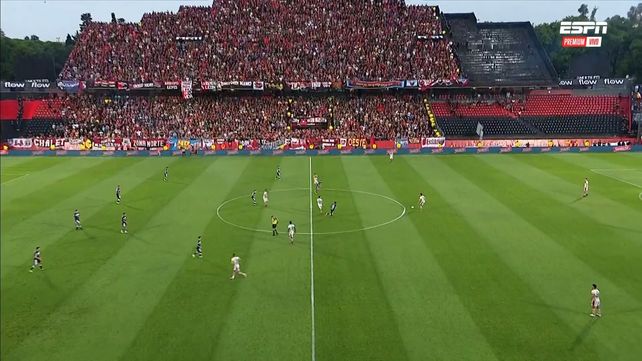 En el Coloso, Gimnasia venció a Colón y lo mandó al descenso