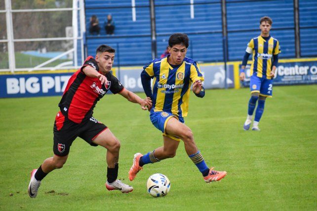 Los pibes de Central y Newells armaron un partido muy emotivo.