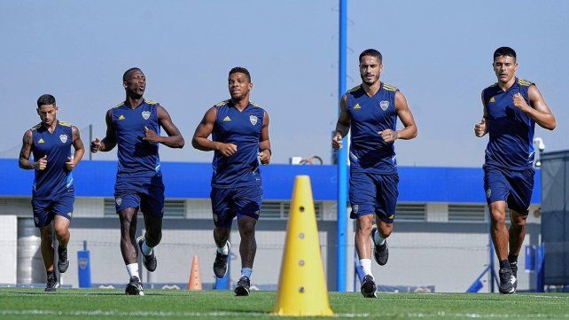 Boca Juniors: Varios futbolistas con molestias físicas.