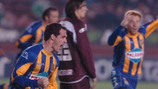 Leonardo Borzani grita el gol del triunfo ante Lanús, en el último triunfo de Central en La Fortaleza.