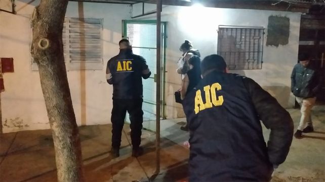 El crimen de Nahuel Alejandro Cantero se produjo alrededor de la 1.05 de este viernes en una vivienda ubicada en calle 2144 número 6953