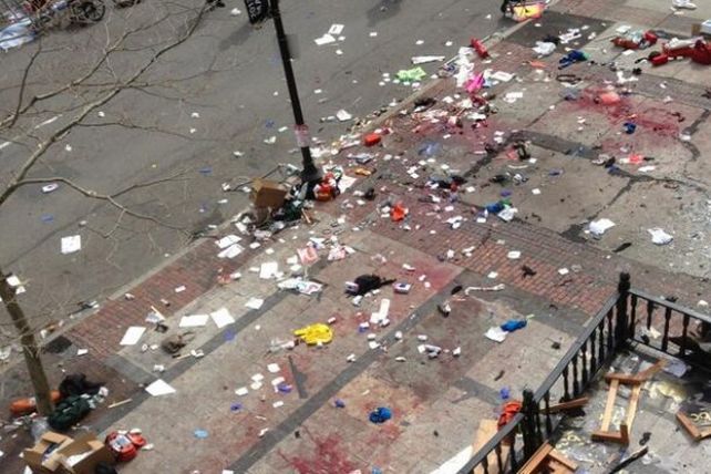 Son tres los muertos en Boston y confirman una tercera explosión
