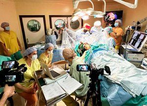 Hospital público: cirugía cerebral con mapeo de emociones