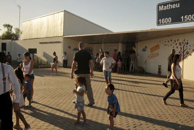 Inauguración del Jardín de infantes en Coronel Dorrego.