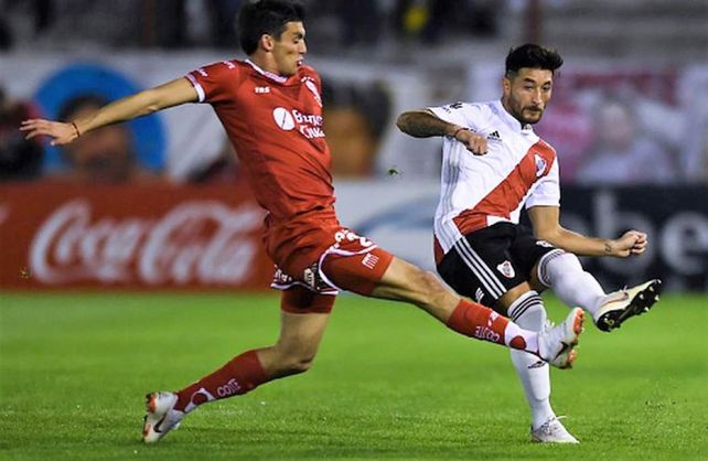 River pisa el Ducó en procura de arrimarse a los punteros