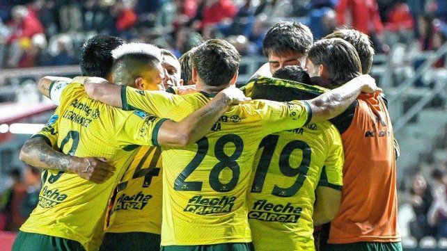 Defensa ganó en Santa Fe.