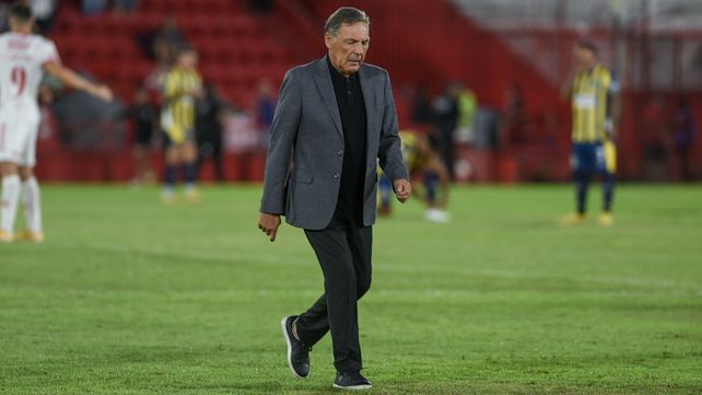 Miguel Russo hizo una apuesta fuerte ante Huracán