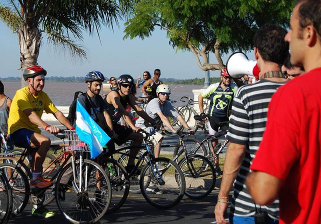 Sustentabilidad. El empleo de la bici como medio de transporte colabora a un ambiente más saludable / Foto: Gentileza Santa Fe en Bici
