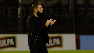 Kudelka considera repetir la formación de Newells para recibir a Estudiantes
