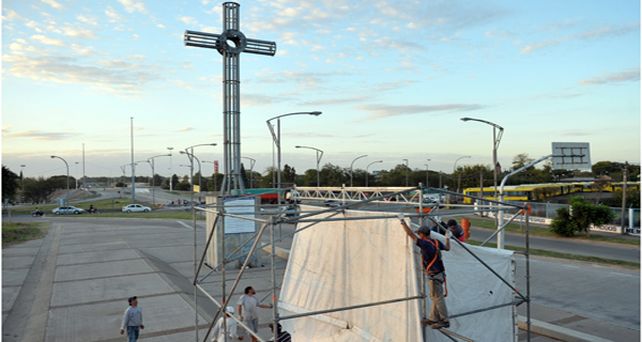 El V&iacute;a Crucis del padre Ignacio es el m&aacute;s convocante de la Argentina