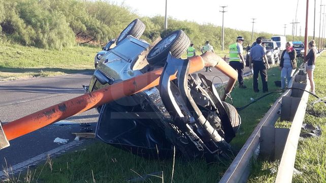 Impresionante vuelco en Circunvalación Oeste