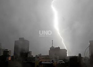 Un rayo dejó fuera de servicio una estación transformadora de energía