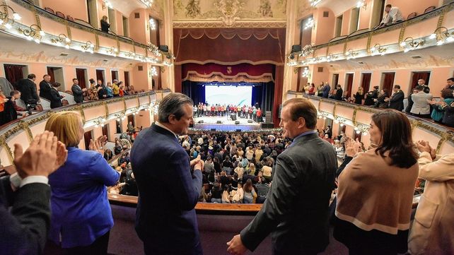Día de la Independencia: Bordet llamo a construir un futuro con base en la educación