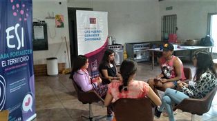 Trabajo. La problemática se aborda de manera integral.