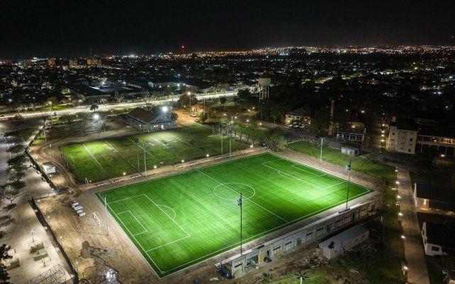 Se inauguraron obras deportivas en el predio de la Asociación Rosarina de Fútbol. &nbsp;