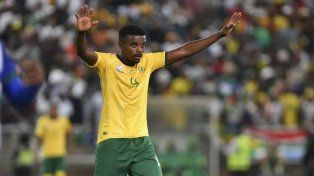 La mala inclusión de Teboho Mokoena fue la razón de la sanción de la FIFA.