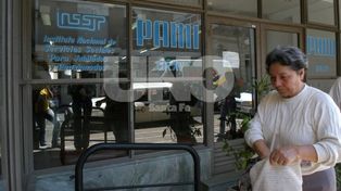 Pami: con el servicio cortado, cirujanos esperan el llamado de la obra social