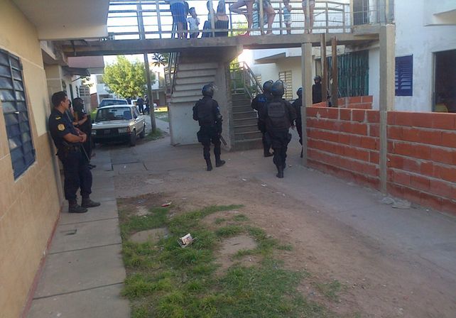 Cayó un narco del barrio Paraná XVI con cocaína y marihuana