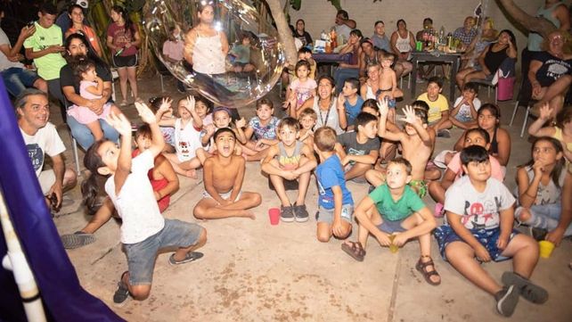 Un espacio cultural que puso el hombro para asistir a la población de riesgo de Baigorria