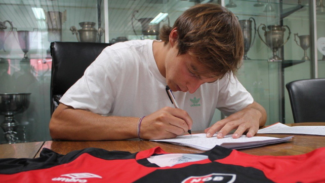 Jerónimo Cacciabue firmó nuevo contrato y sigue en Newells hasta 2023
