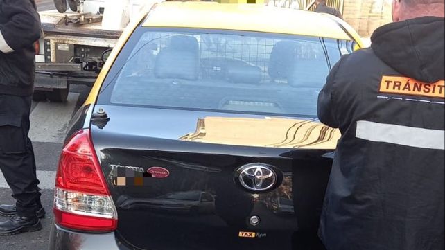 Taxista con alcoholemia positiva. El chofer quedó a disposición del Tribunal de Falta y el vehículo fue trasladado el Corralón