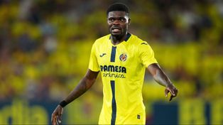 Thomas Partey, con la camiseta del Villarreal. El futbolista ghanés será juzgado en noviembre en Londres por las acusaciones de violación.