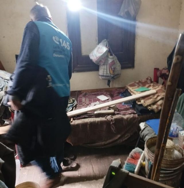 Rescataron a 90 personas en 4 allanamientos a centros de rehabilitación en Rosario