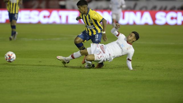 Central cayó por dos penales con Huracán que jugó media hora con diez