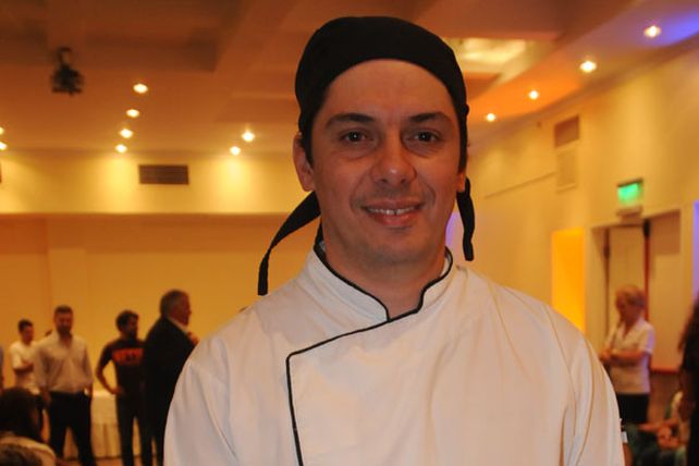 El chef que deleita  a los visitantes de la capital provincial