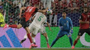 Austria se lo empató en el final a Argelia y quedó segundo en el Grupo J